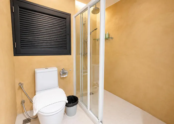 Luma Phrom Phong Hotel
