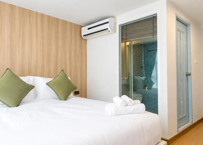 Luma Phrom Phong Hotel 3*